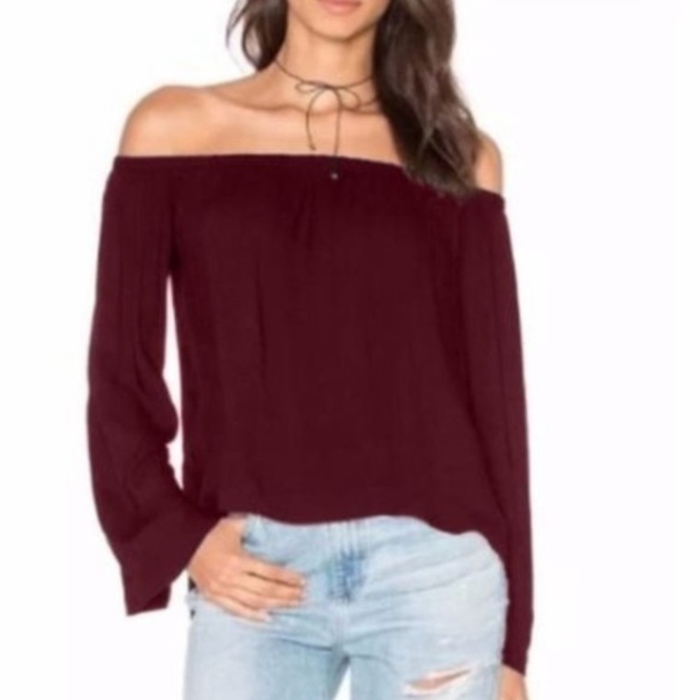 Cloth & Stone size M burgundy BOHO off shoulder ruched long flared sleeve blouse